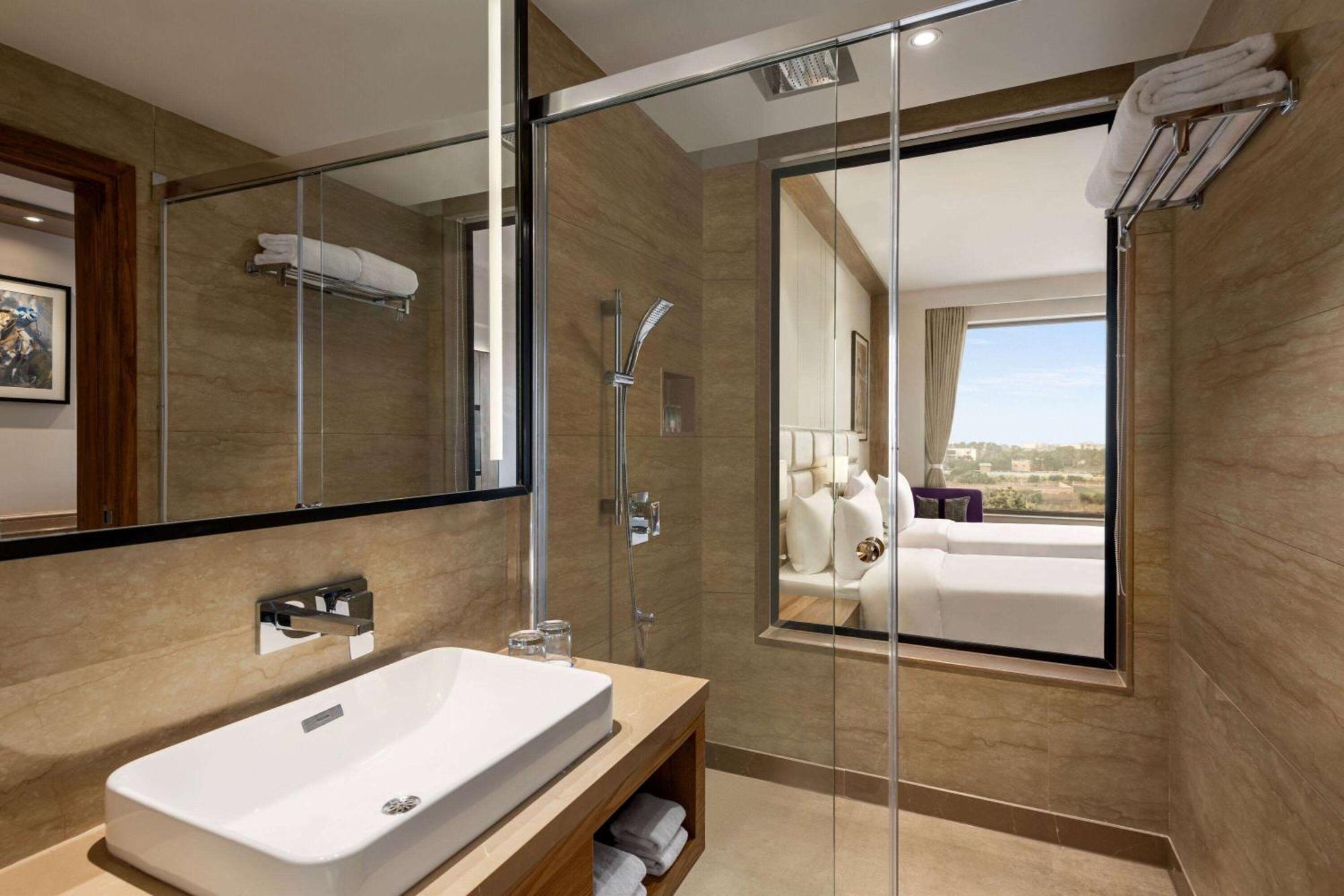 Ramada Encore By Wyndham Amritsar Airport المظهر الخارجي الصورة