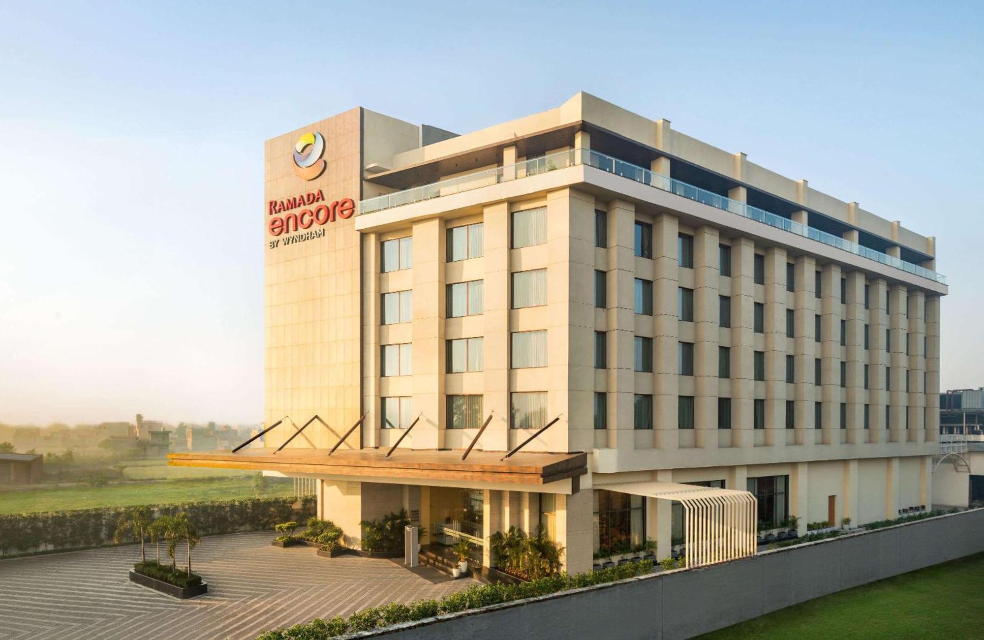 Ramada Encore By Wyndham Amritsar Airport المظهر الخارجي الصورة